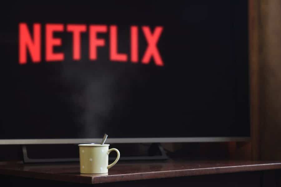 Duas Pessoas Usando o Mesmo Perfil da Netflix: Entenda as Possibilidades e Limitações