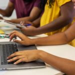 Do básico ao avançado: por que aprender informática online ainda é essencial para o mercado de trabalho?