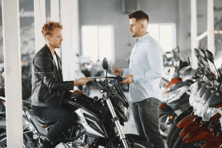 O que considerar na hora de comprar uma moto nova