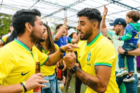 Quer reunir os amigos para ver o jogo