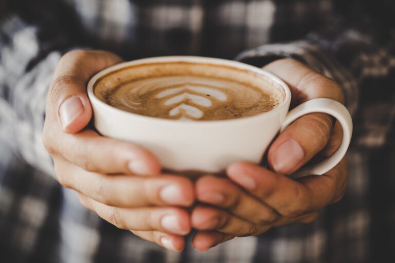 Como Reconhecer um Café de Baixa Qualidade: Guia Completo para Evitar Erros na Escolha