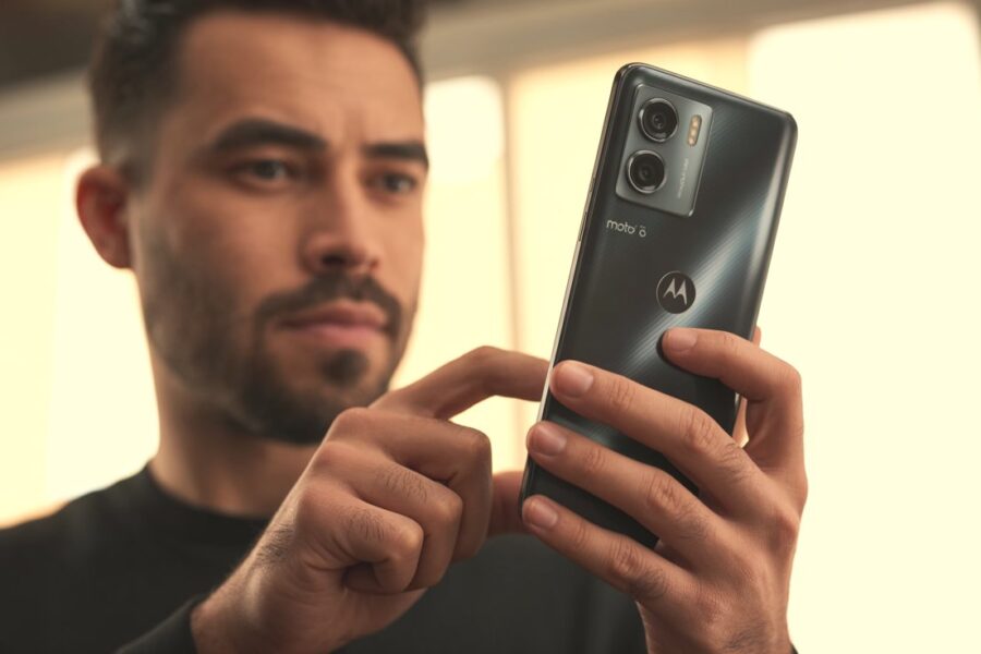 Moto G35 5G é resistente à água